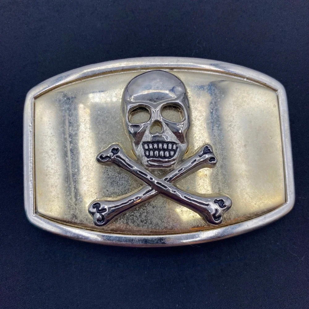 Skull Crossbones Belt Buckle Gold Silver Two-Tone Metal Biker Rock Edge Punk Y2K